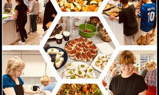 Collage vom Kochabend „Bergfelde kocht“: Erwachsene und Kinder kochen gemeinsam, Ofengemüse, Häppchen und Pfannengericht